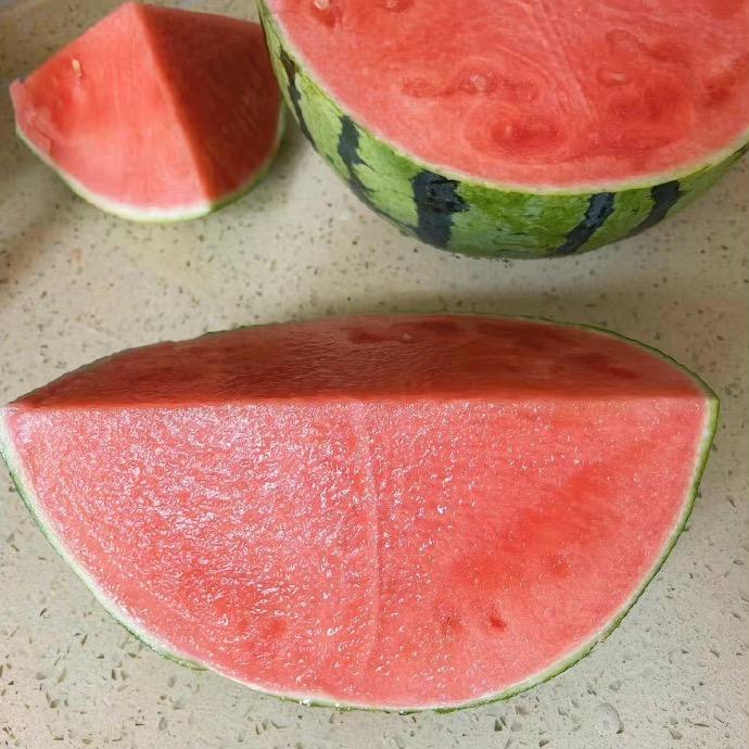 夏天吃西瓜