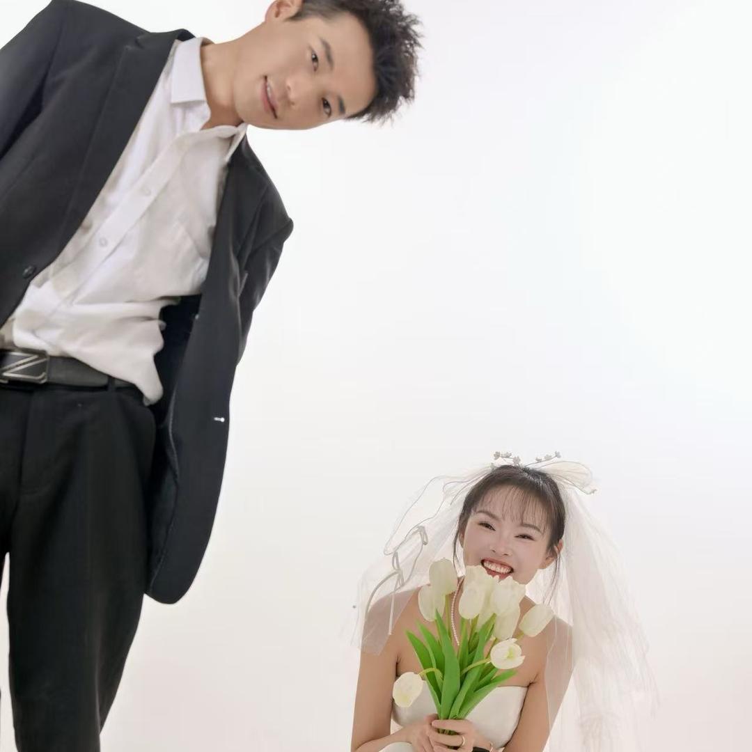 杨𝒴𝒶𝓃ℊ ᥫᩣ