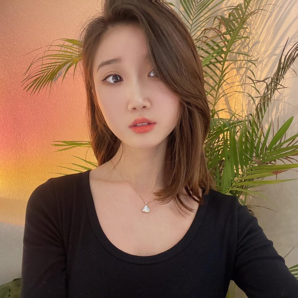 @含含H .