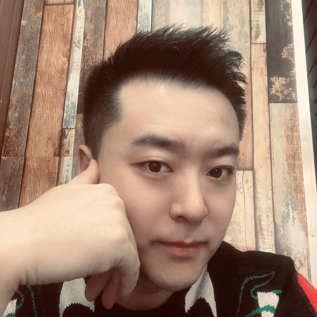 达芬尼斯发型色彩艺术沙龙