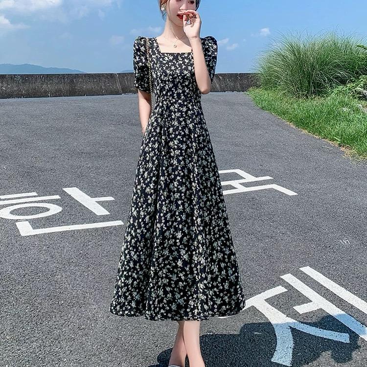 焰裳服饰工厂店