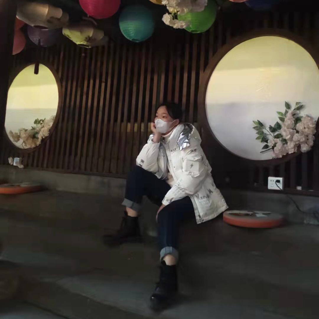 柒月