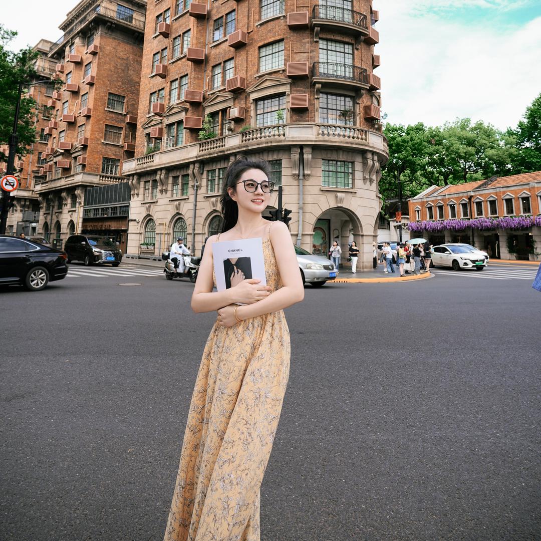 金山万达快本内衣店粒粒橙子