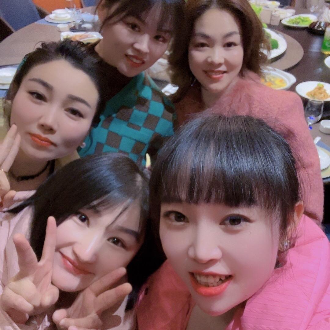 劲霸男装英山店