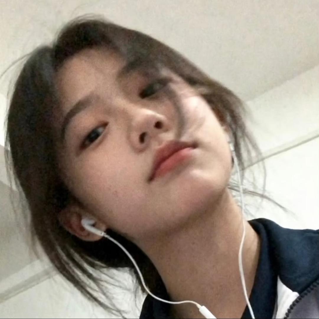社恐王哪跑