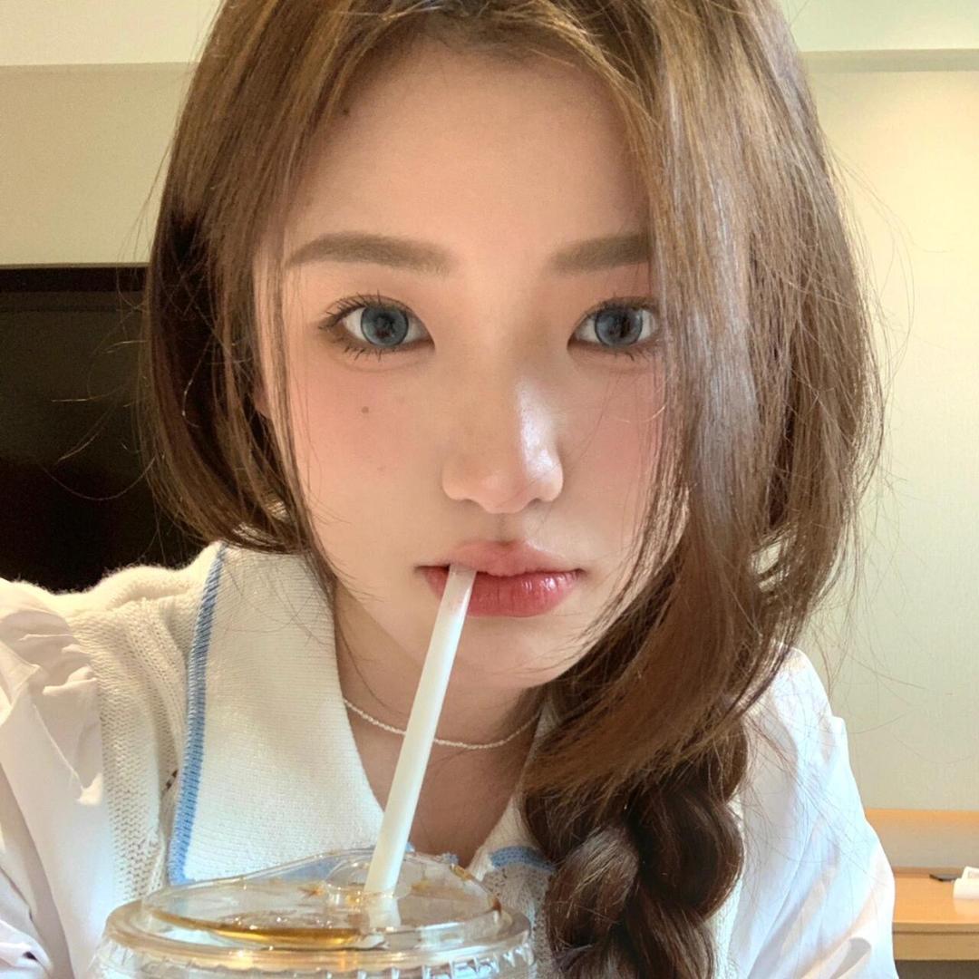 依美子