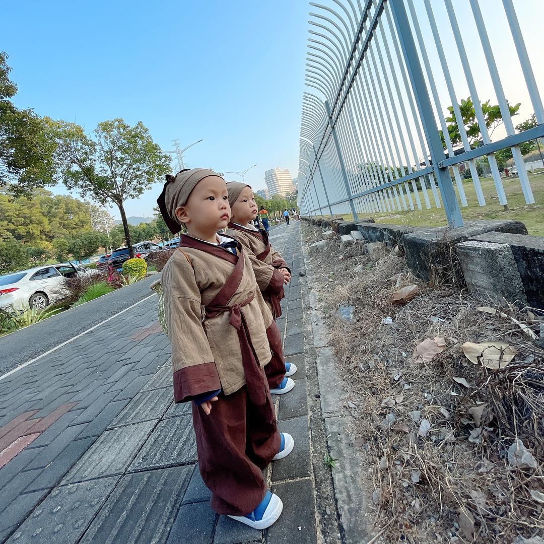 行走的两百万@抖音