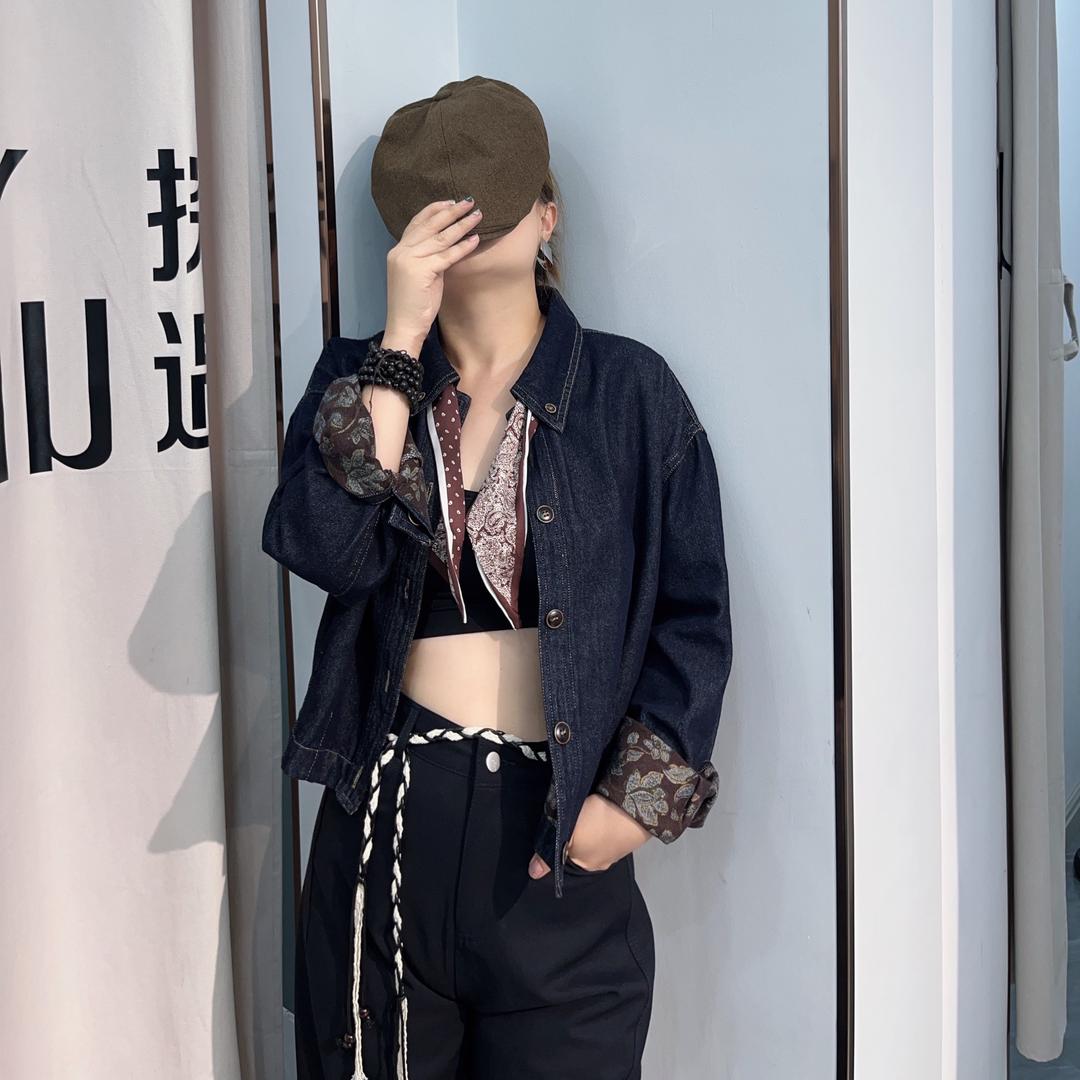 探遇女装陈娇