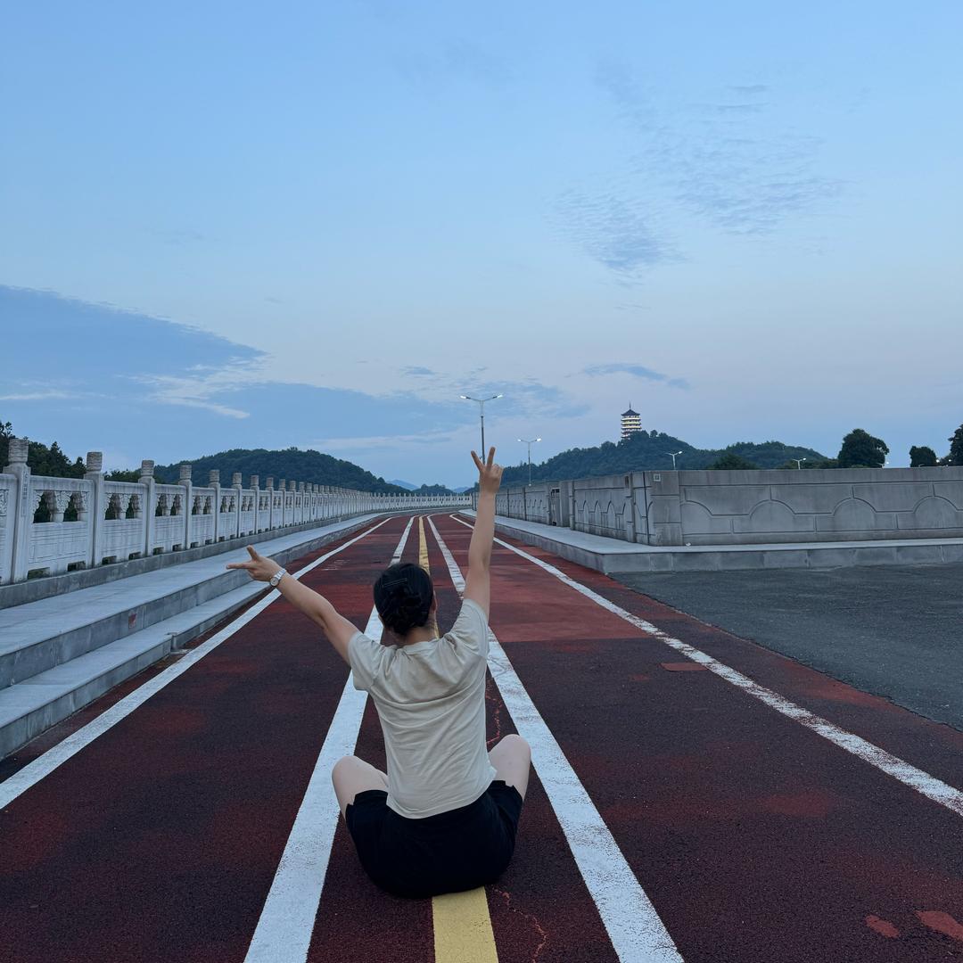 鑫👨‍❤️‍💋‍👨宸