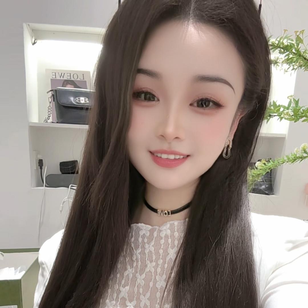 思思☘️