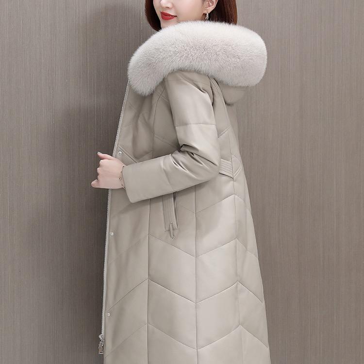 海宁春飞皮草行轻奢女装
