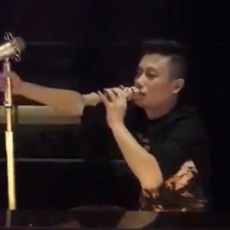 磊少