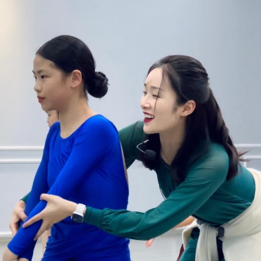 童瑶拉丁