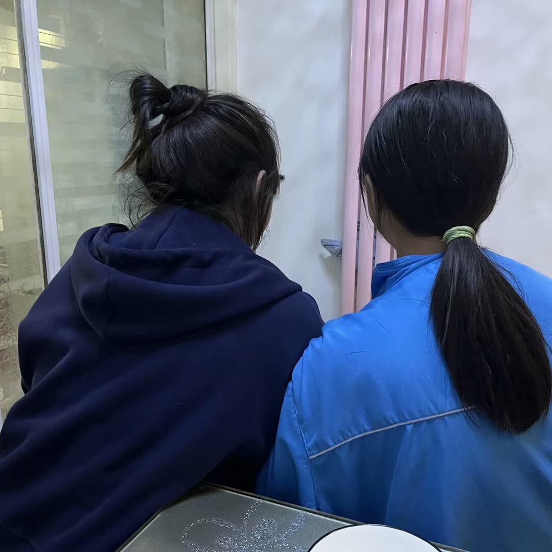 丫头她妈