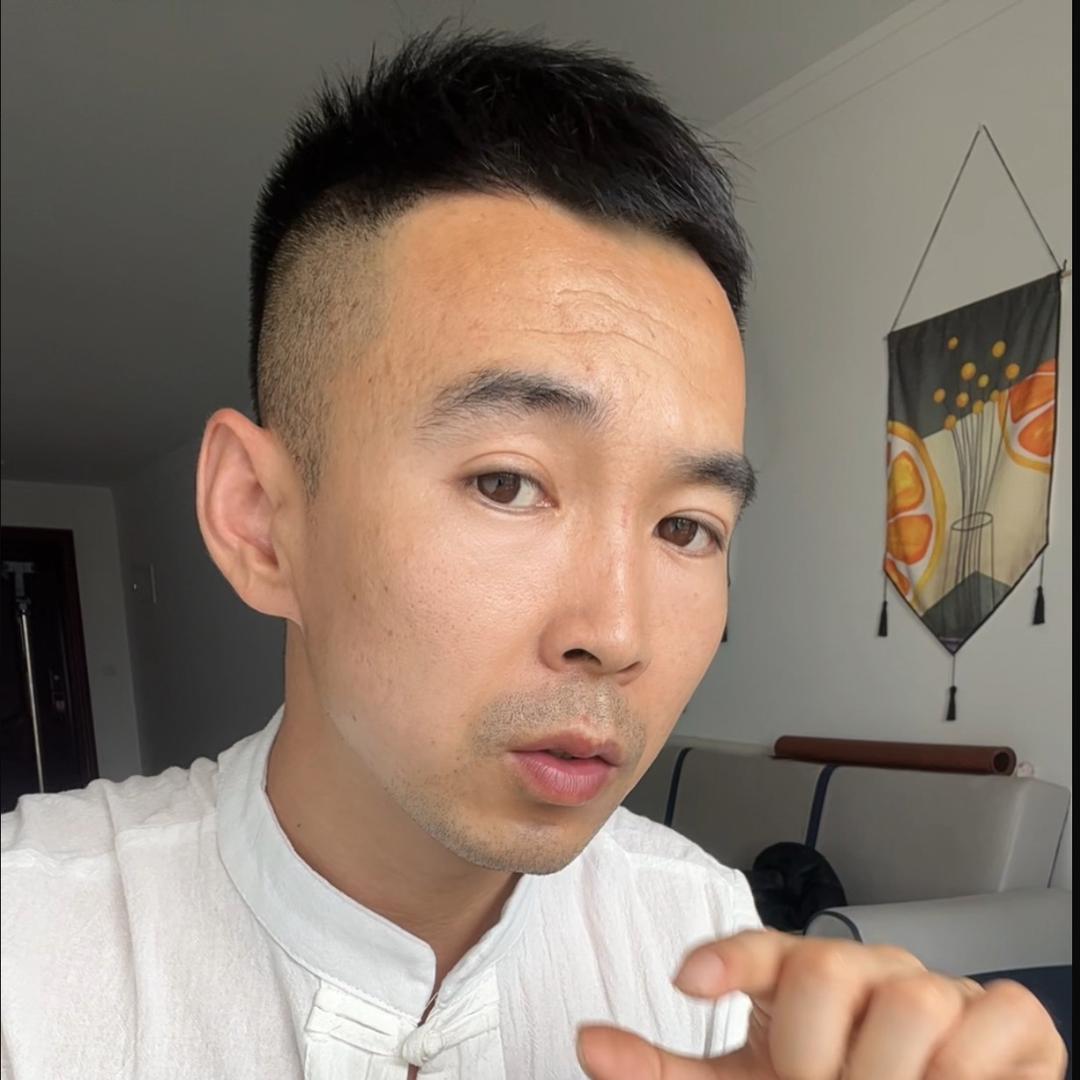 罗铮