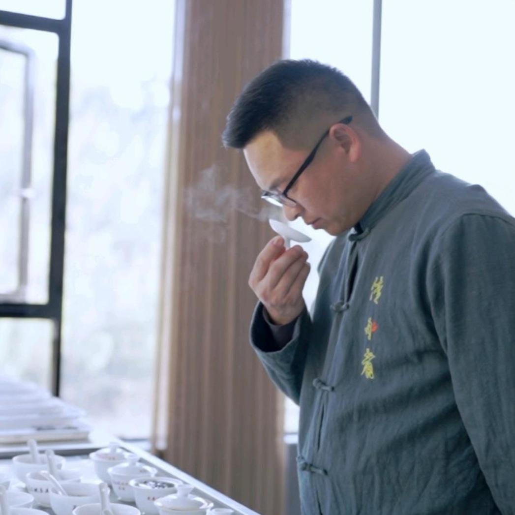 吴三地茶厂·吴启明