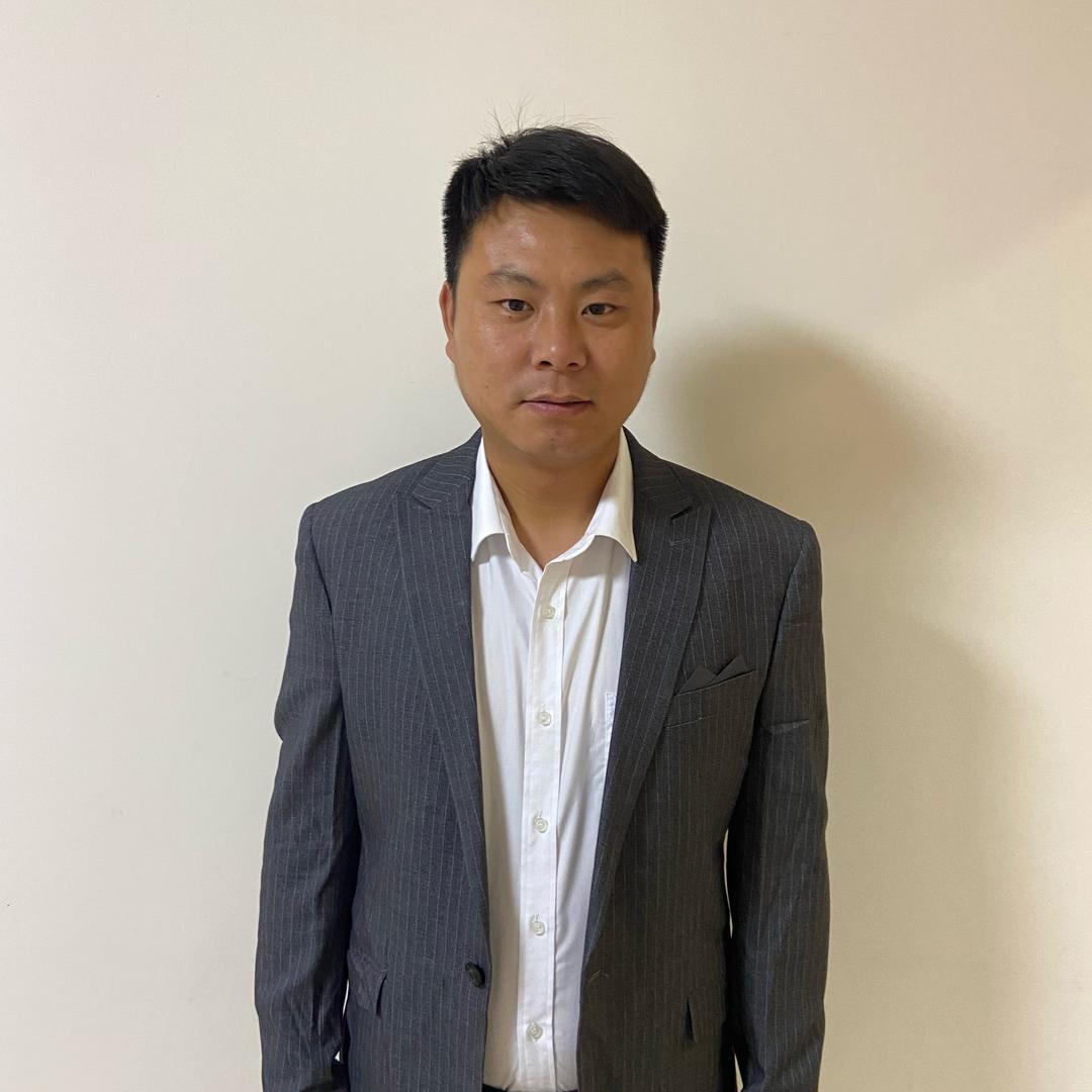 待我走出迷雾，带你登上山顶。