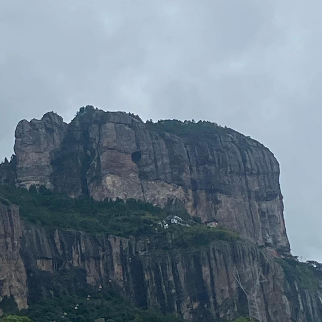 喜欢爬山