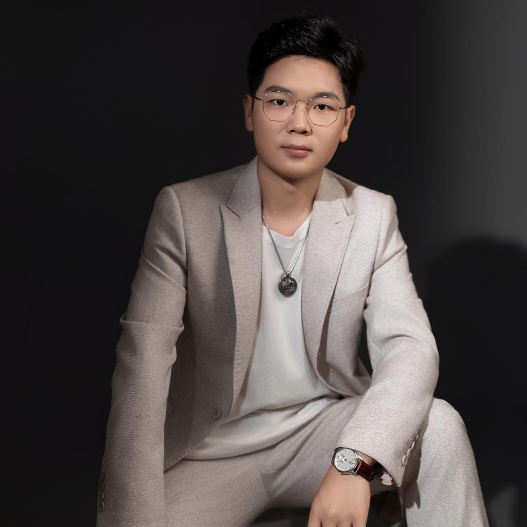 襄阳|设计师-刘伟