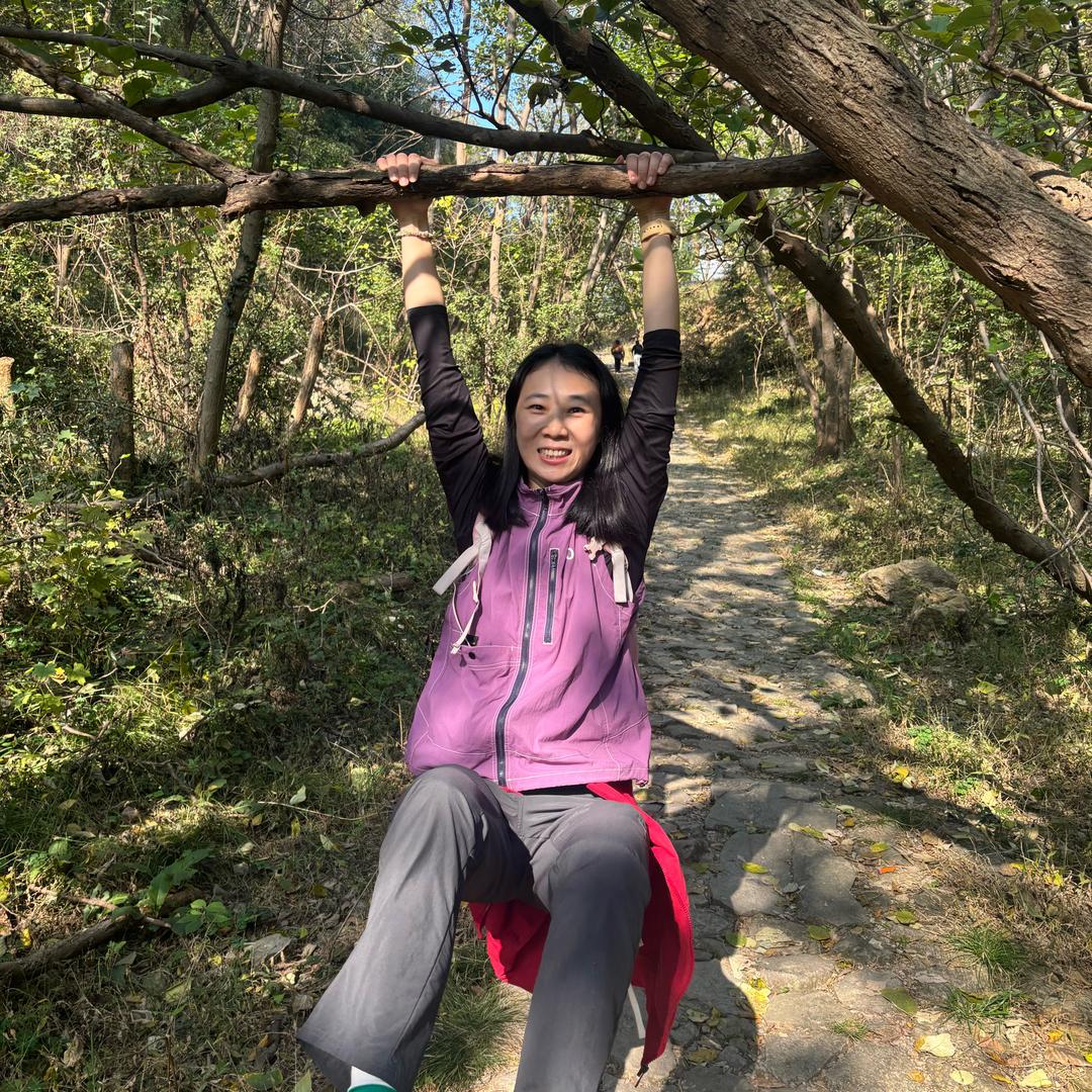 迷人的deuter小姐