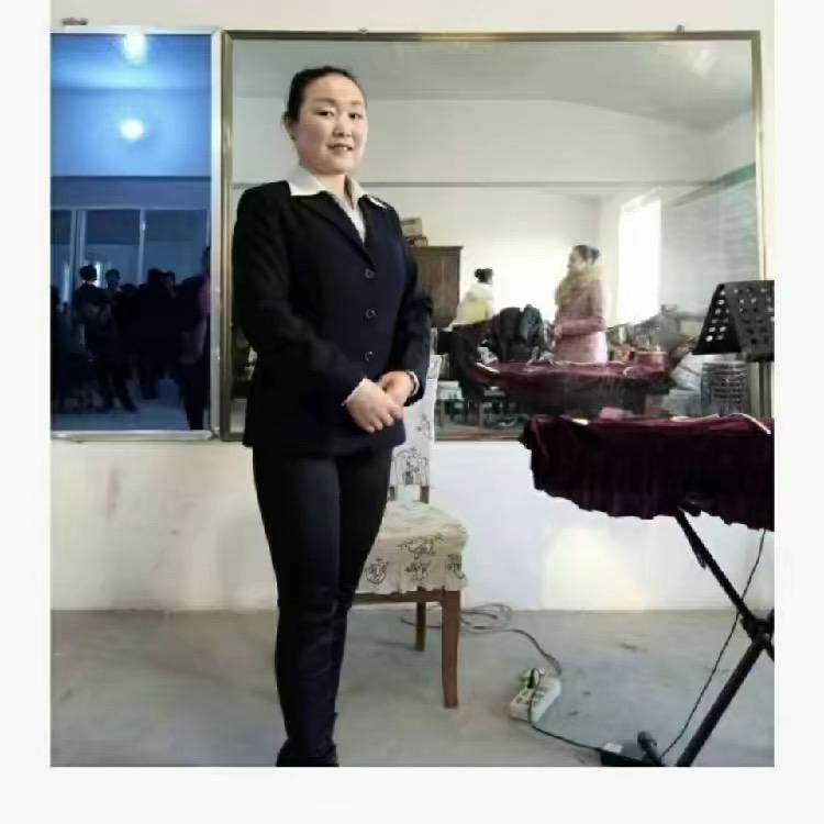 靳姊妹