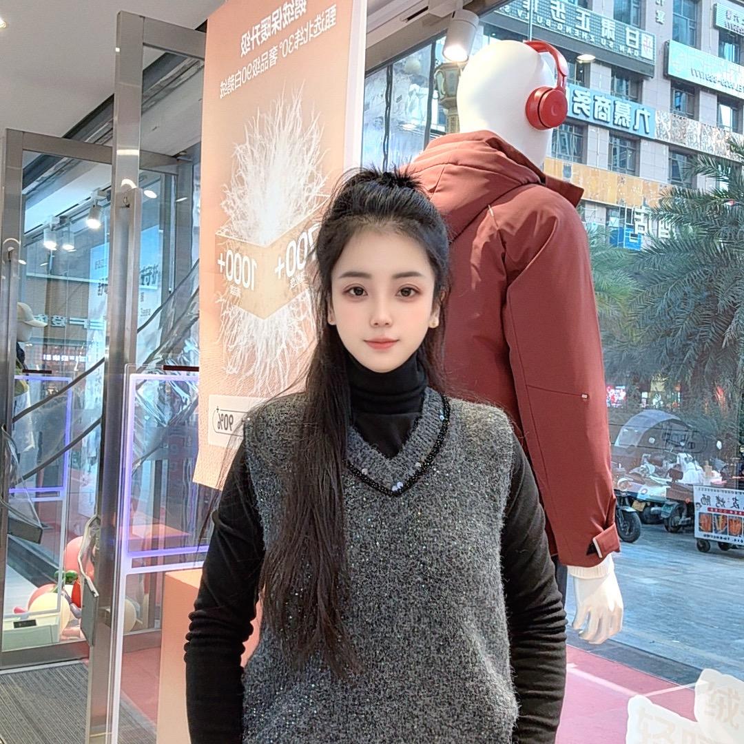 武都兰天广场舒适红豆金牌店长康桂香