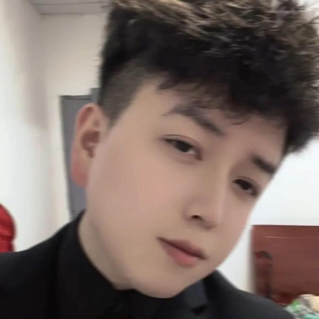 喝前垚一垚🥰