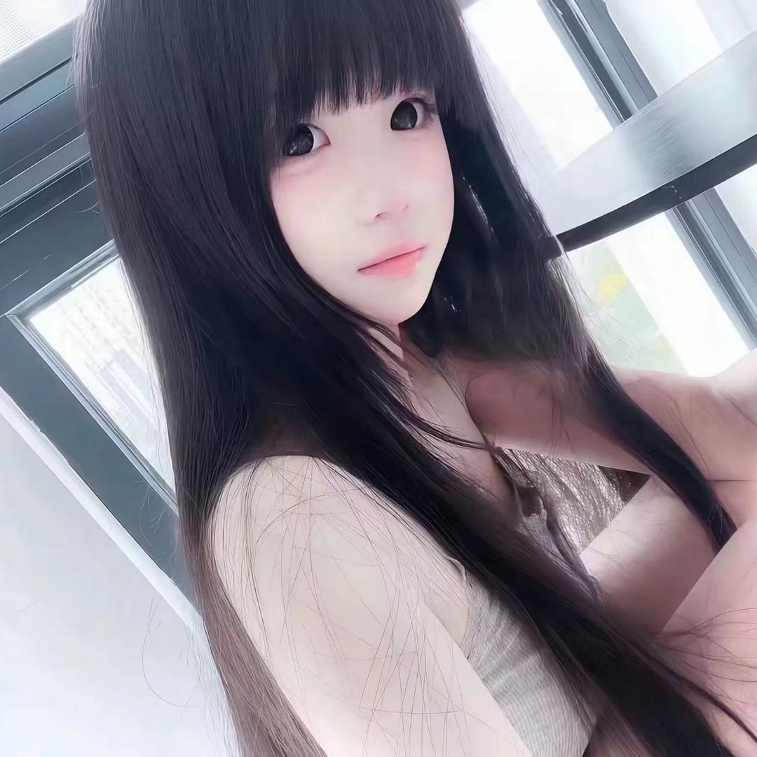拍照只会比耶