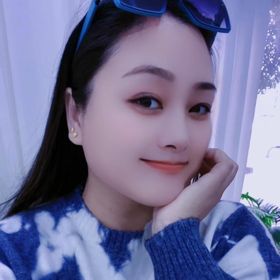 世事在握笼梅子