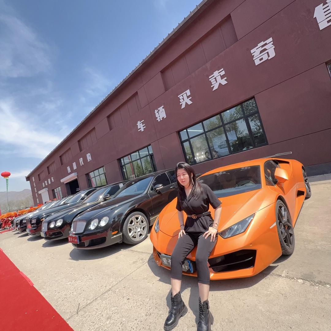 爱卡租车小羽