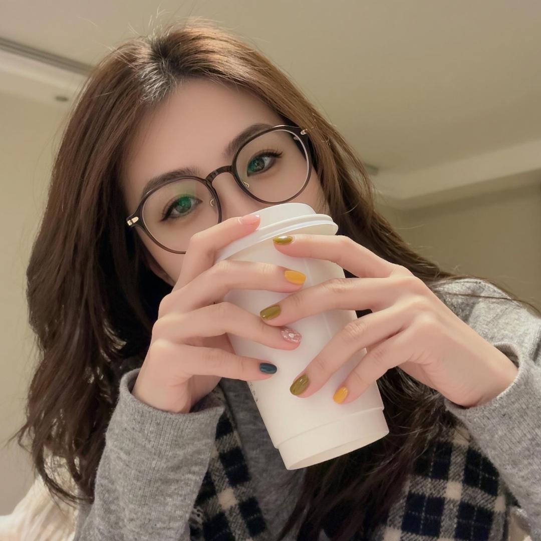 Zhʚng ℋღ᭄隽🍒໌ᮨ💞࿐