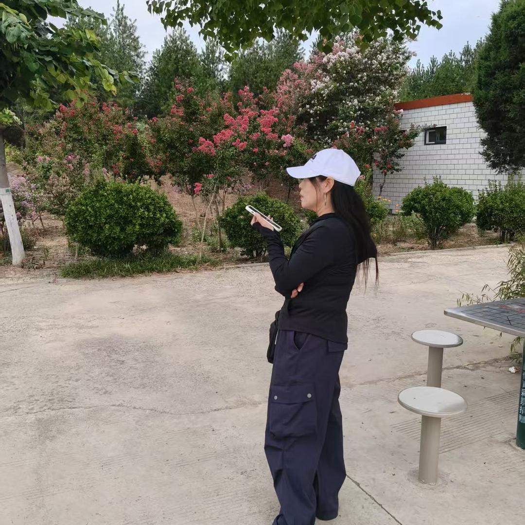 一个打不刘的女士