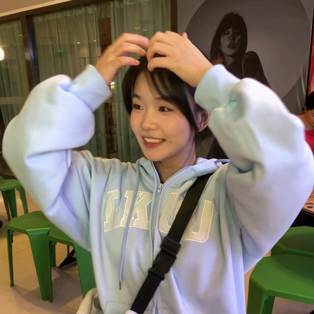 欣欣子的袜子-逸奈
