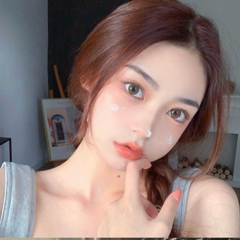 蕾蕾.