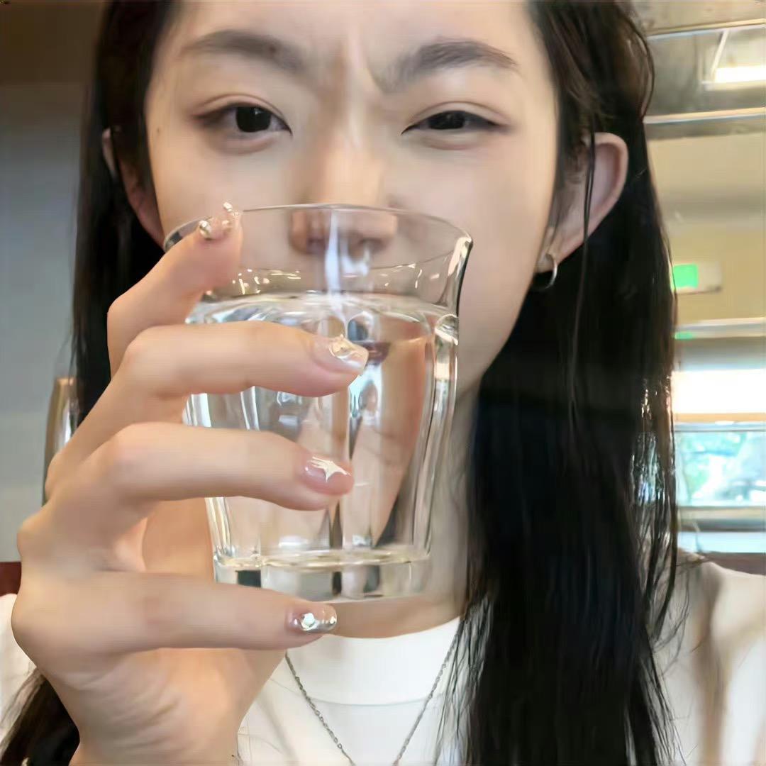 小颖好想出去玩
