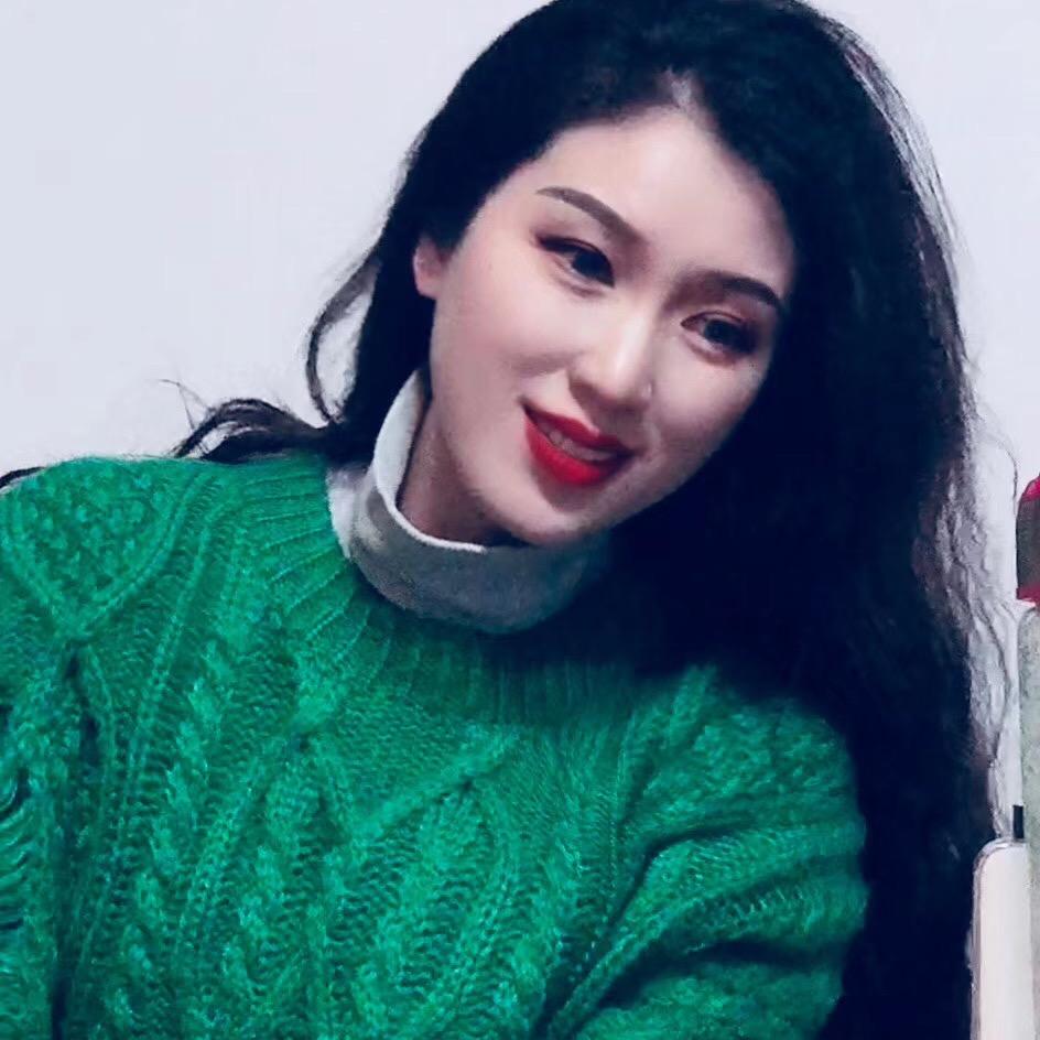 唐依依🍀