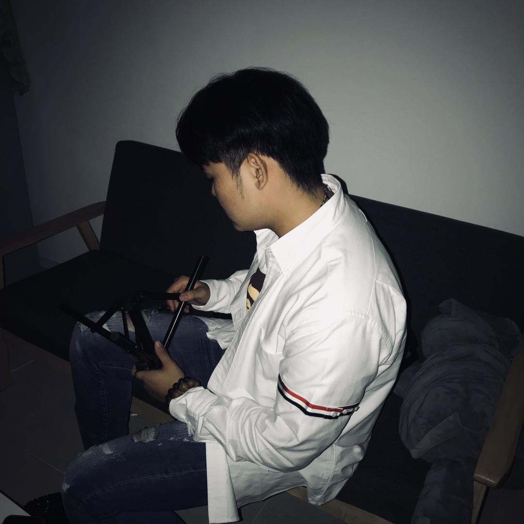 努力赚钱的Kk