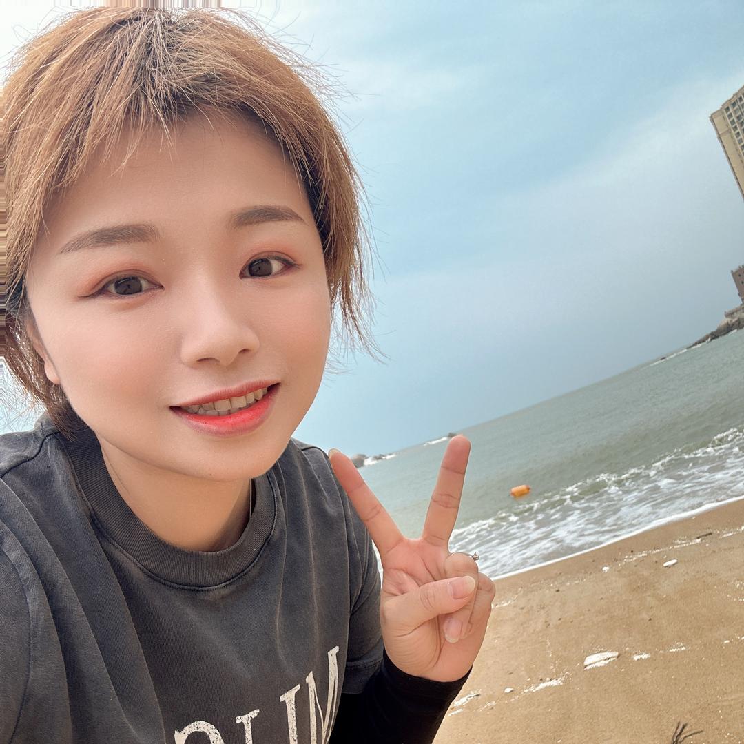 阿格罗顿轻奢男装