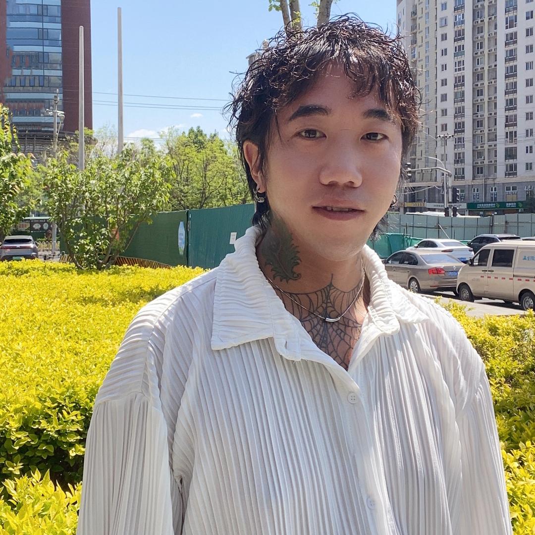 在宇