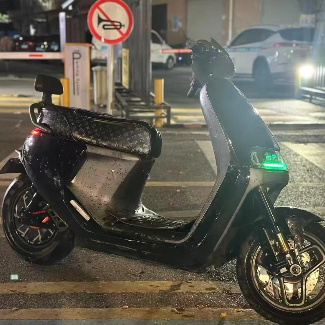 深圳小乔电车