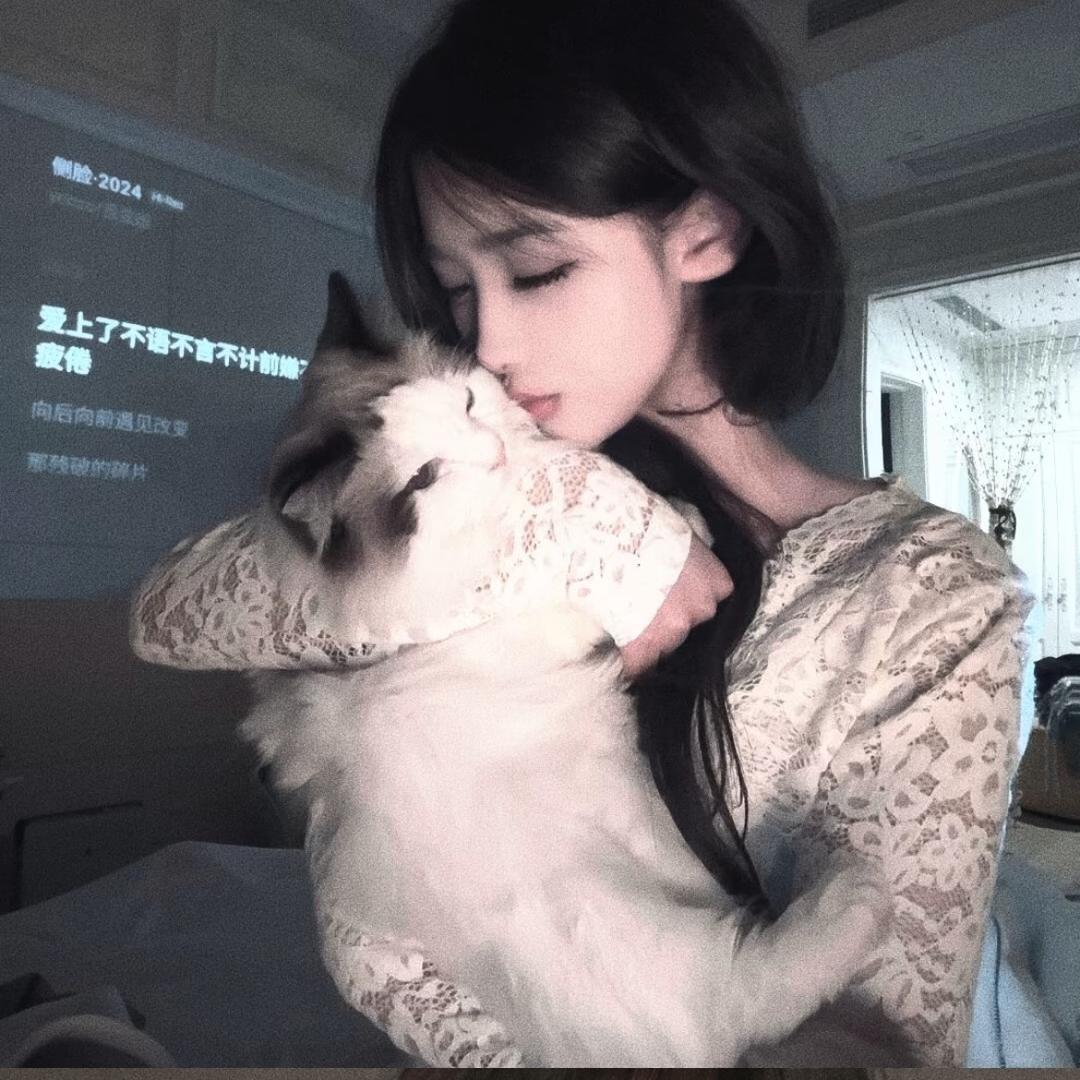 爱睡懒觉的兔兔