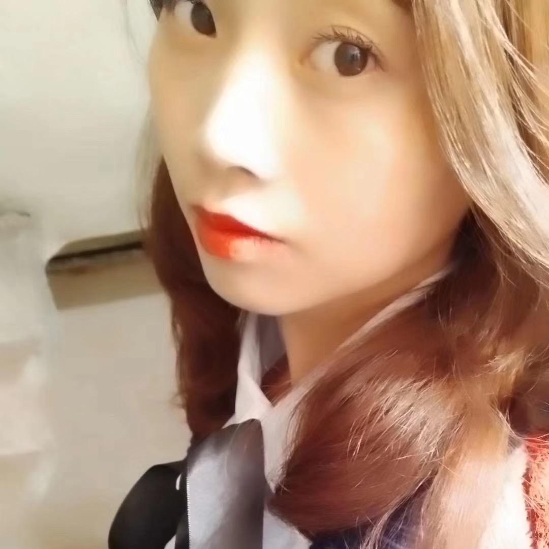 向阳而生。以梦为马，不负韶华