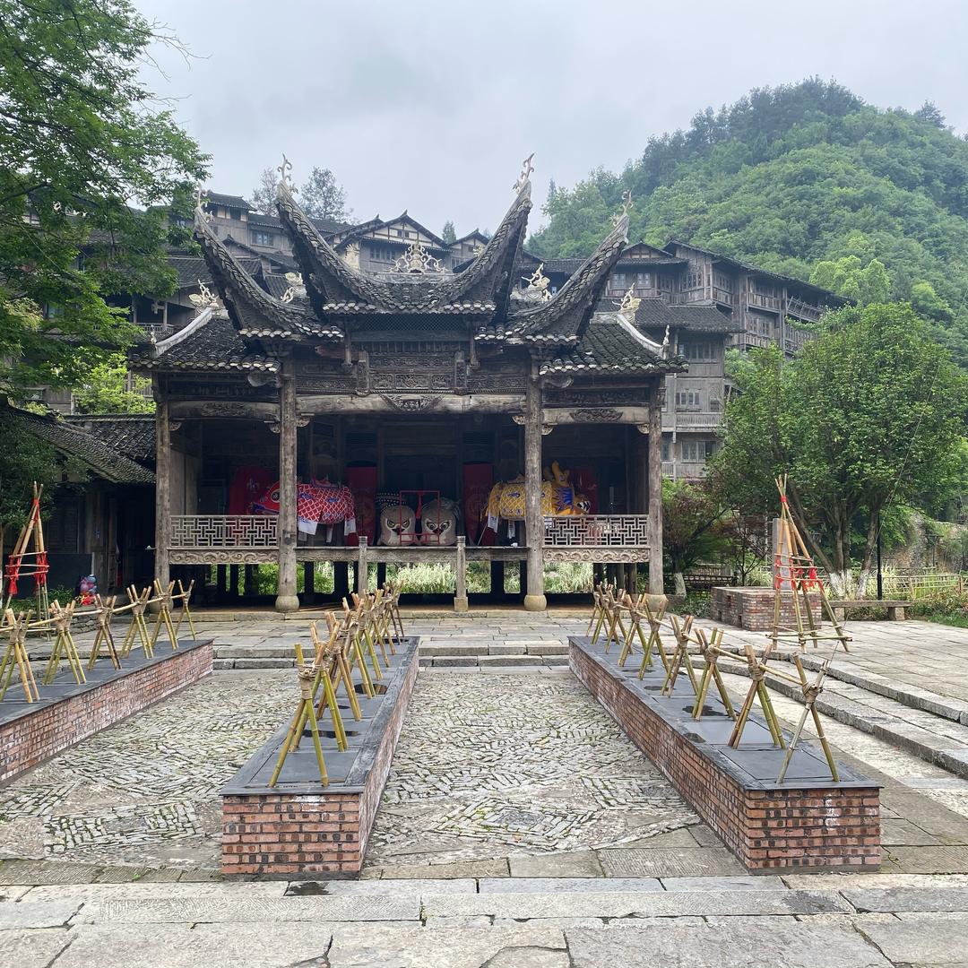莫问