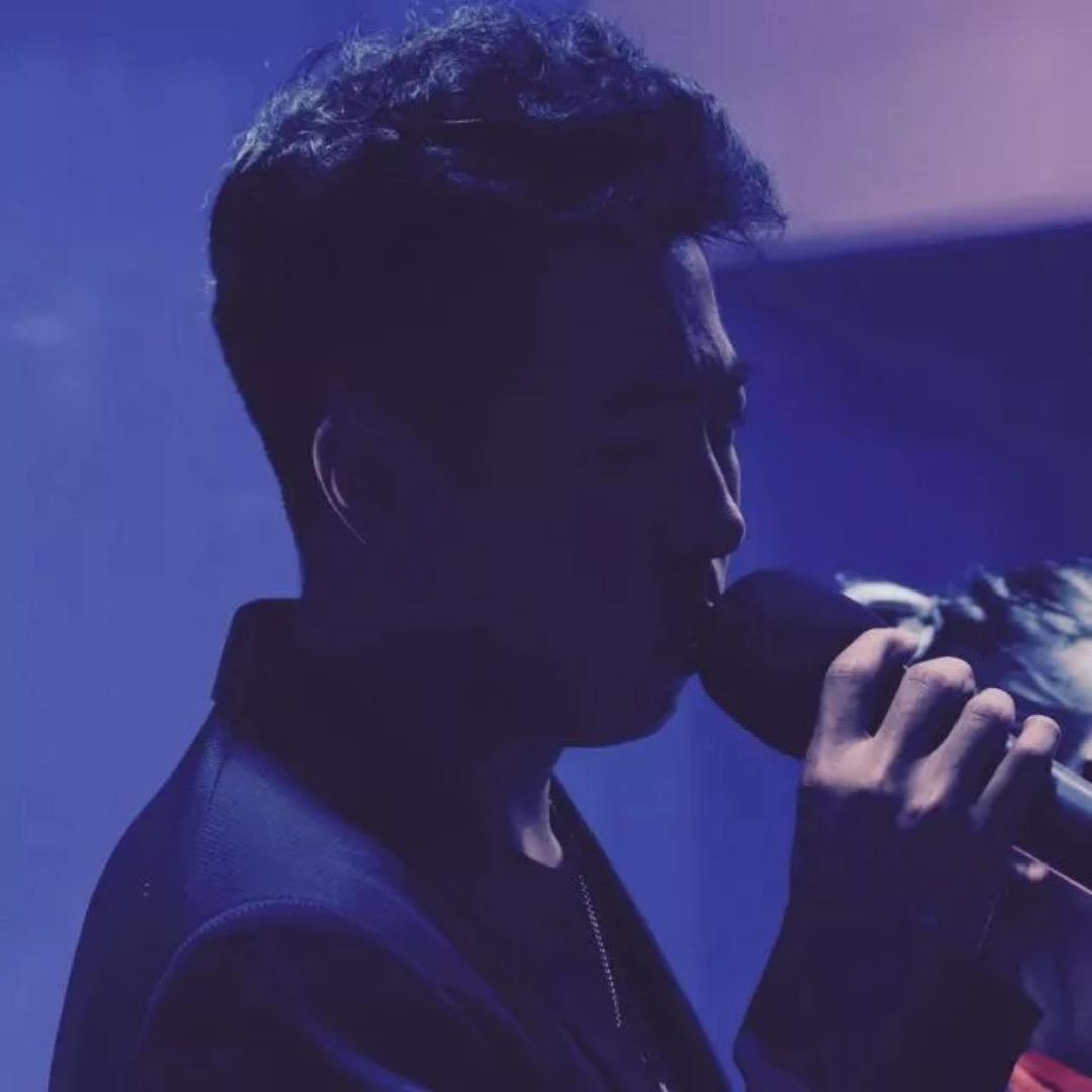 哈市驾考白教练