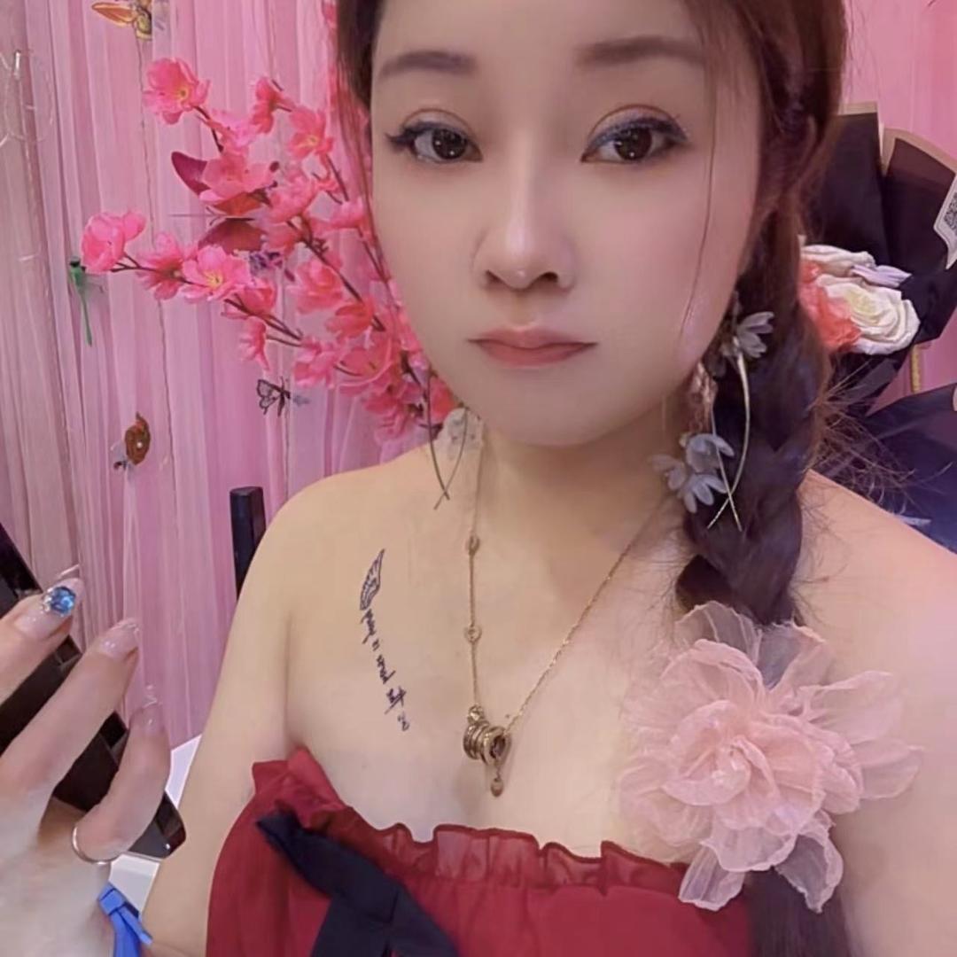 淡淡女人味！
