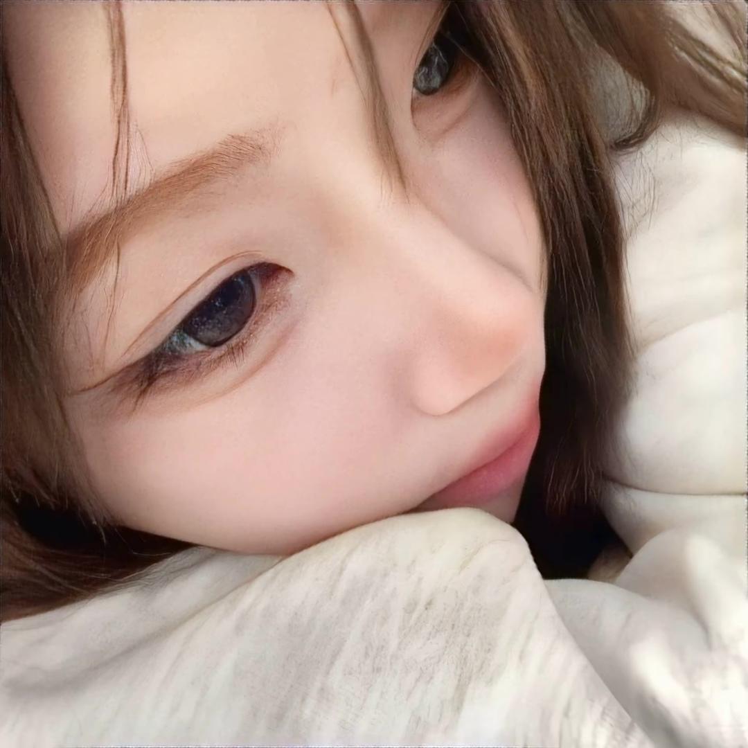 那女的