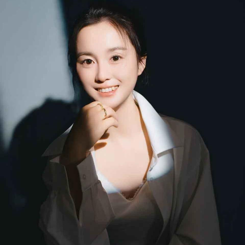 真真赋能女王