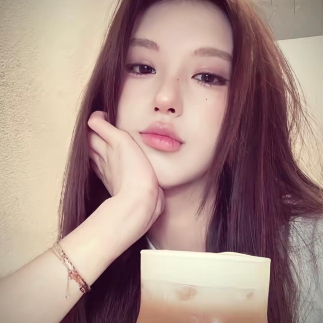 ：·