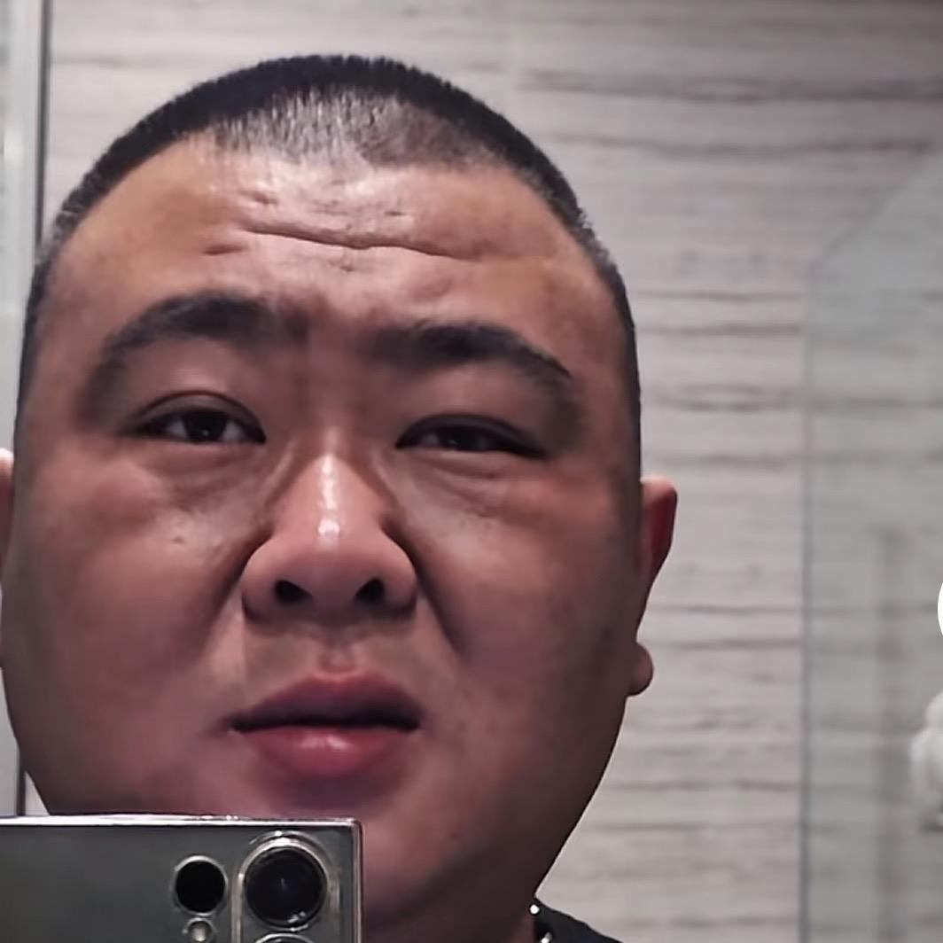 爱钓鱼的辰先生