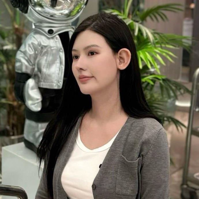 珊珊33